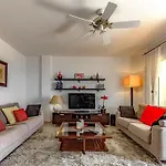 2 Bedroom In Gigantes Apartman